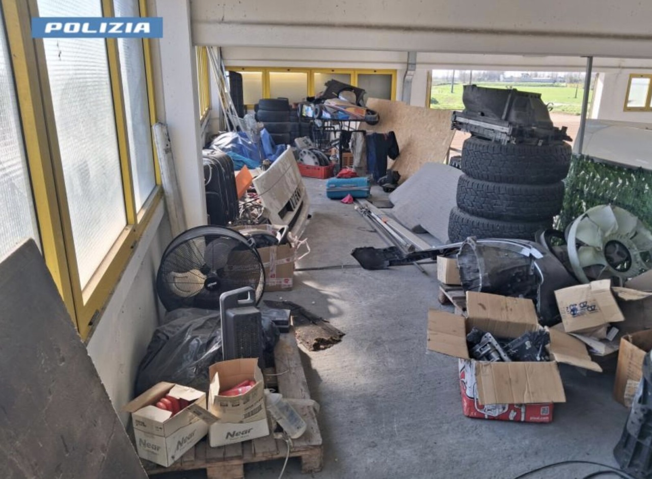 Illecita gestione di rifiuti e officina abusiva a Gambara
