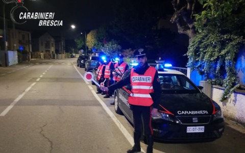 Controlli a Manerbio: oltre settanta persone identificate dai Carabinieri e dalla Polizia Locale