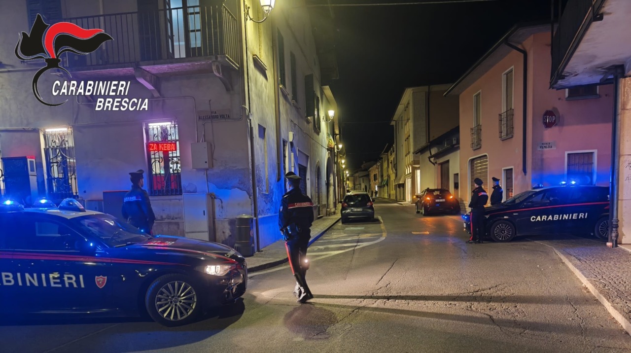 Controlli straordinari dei carabinieri a Manerbio: 69 identificati, 1 denunciato e 1 arrestato