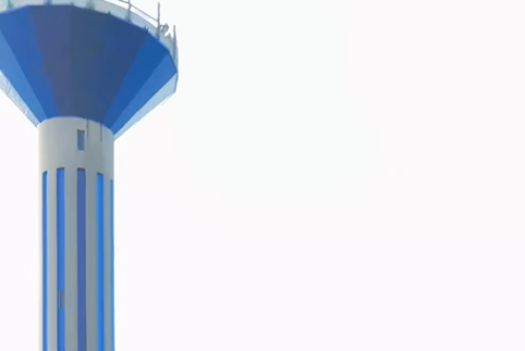 La torre piezometrica si trasforma in un’opera d’arte