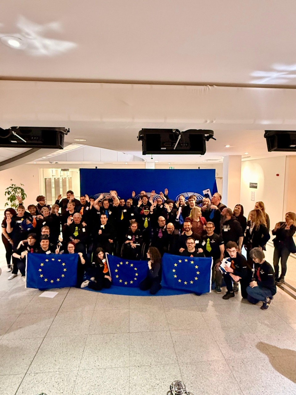 La Si può Fare Band incanta l’Europarlamento