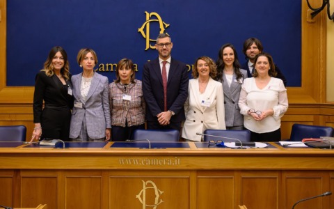 Pink Charity presenta il suo progetto a Montecitorio per sostenere la Breast Unit del Civile