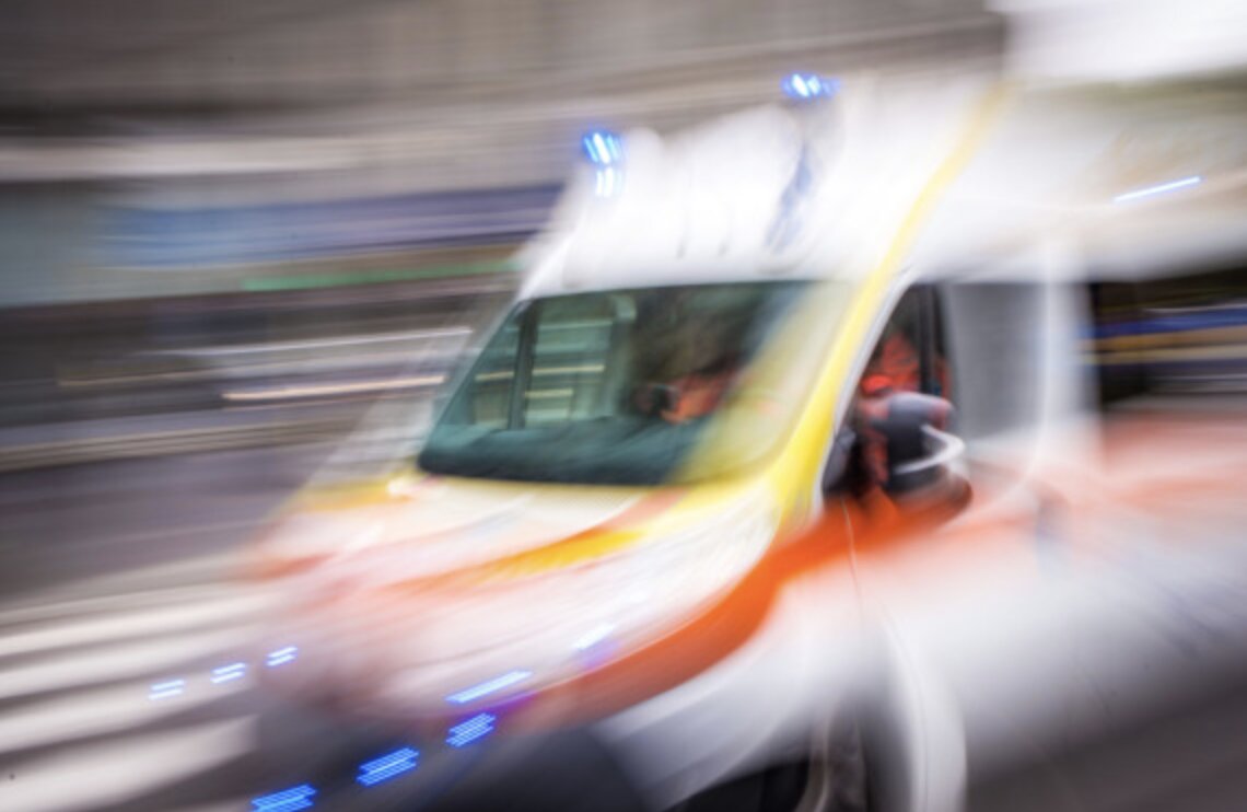 Corzano: operaio ferito da lamiere cadute durante il carico