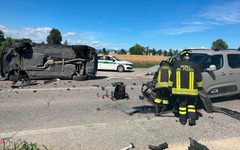 Incidente frontale a Leno: gravi disagi per la circolazione