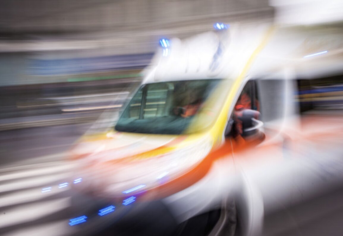 Verolanuova: incidente frontale tra auto e moto, un 23enne in gravi condizioni
