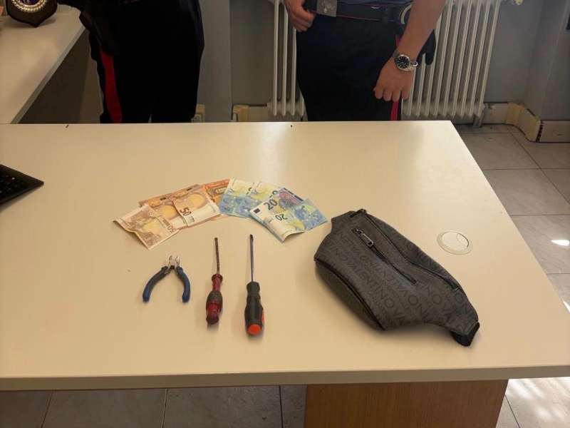 Arrestato un 47enne per tentato furto su auto in Manerbio