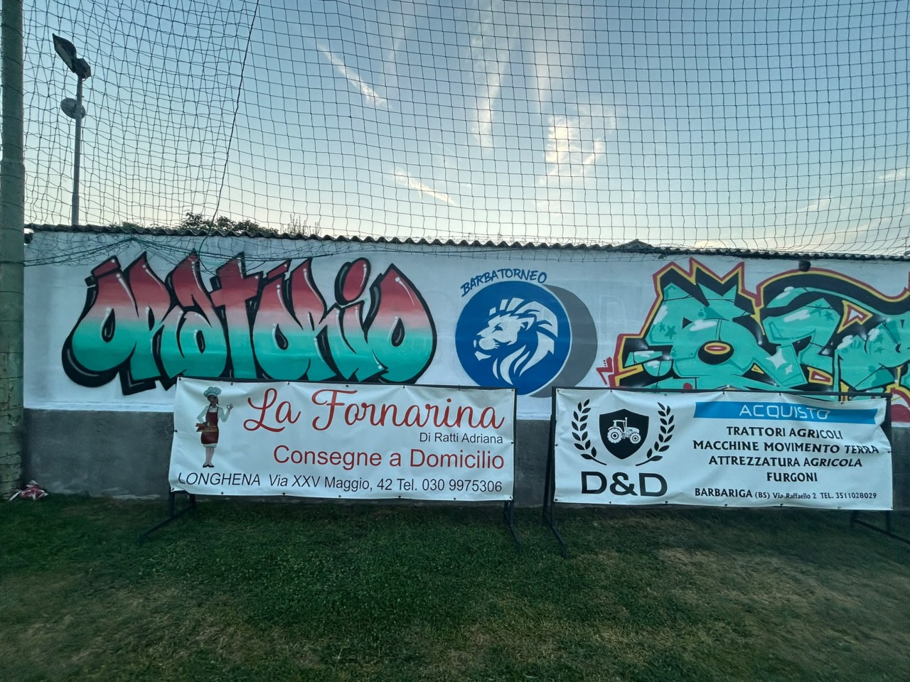 Un murales rinnovato per l’oratorio di Barbariga